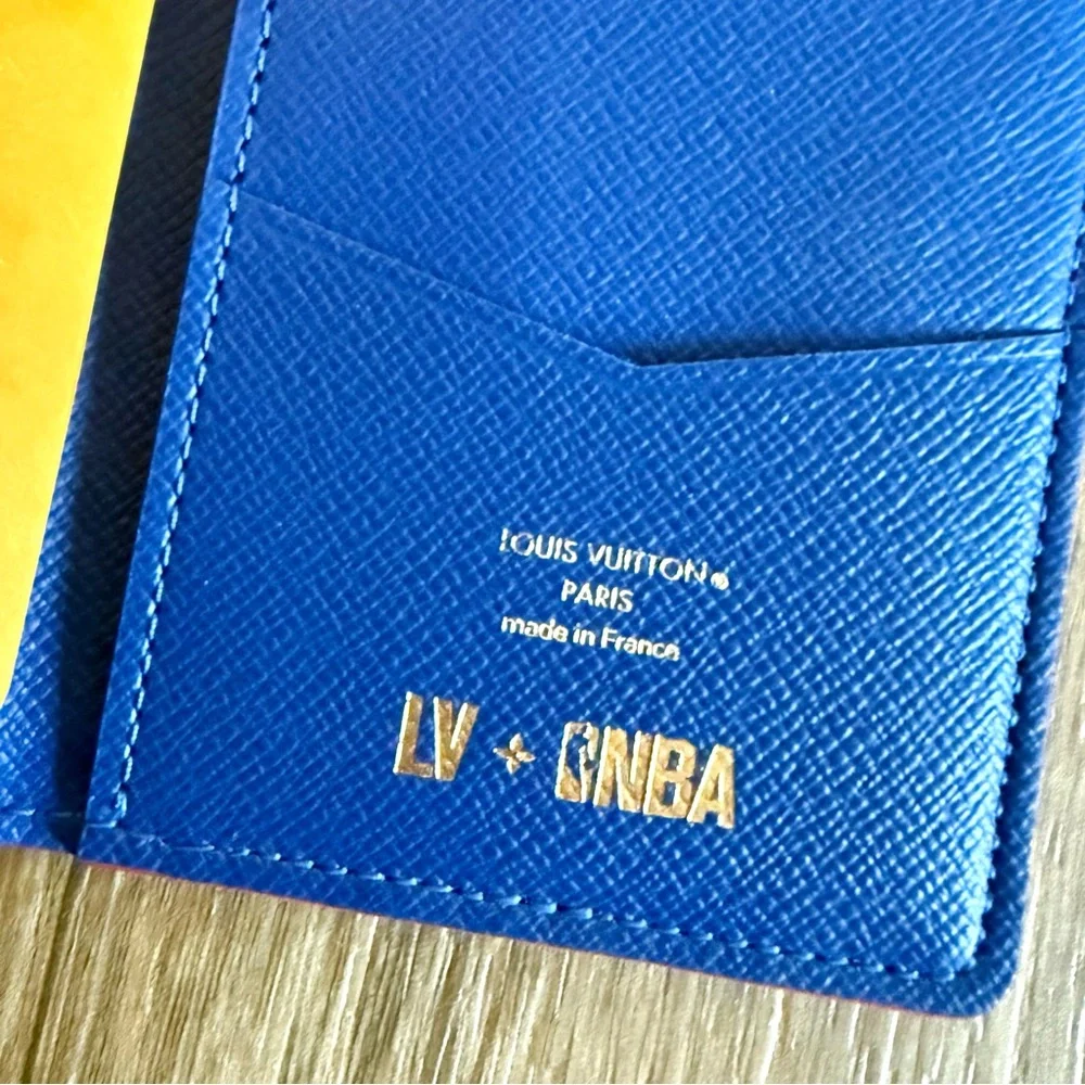 Louis Vuitton 100% authentic